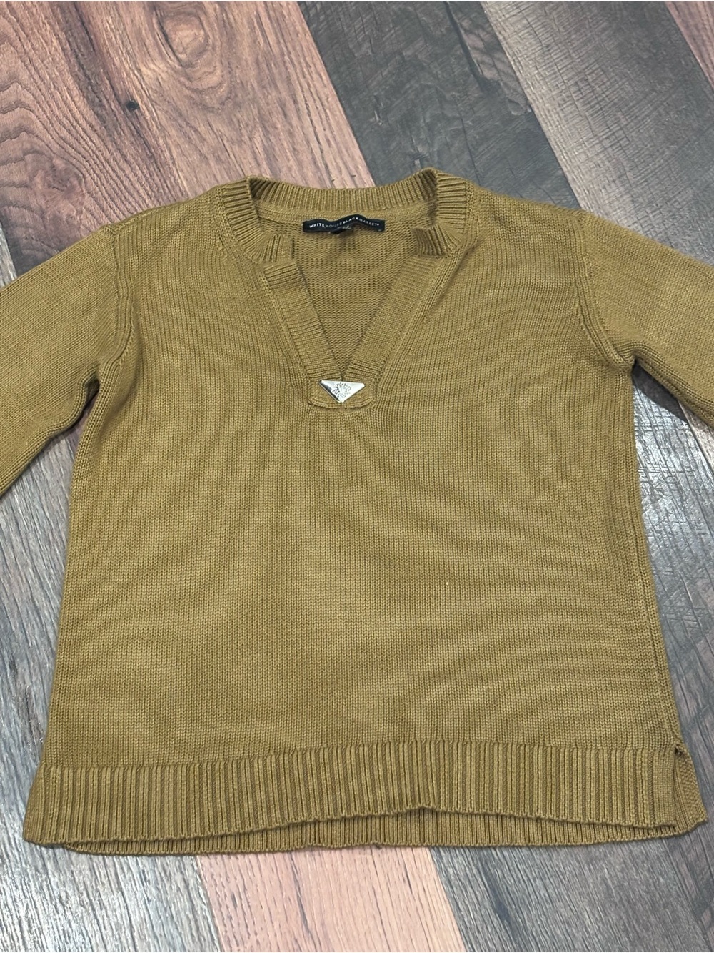 White House Black Market Green V-Neck Sweater in extra small.